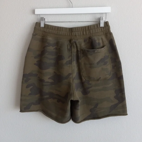 Todd Snyder × Champion Fatigue Green Camo Cutoff Sweatshort S - Picture 4 of 12